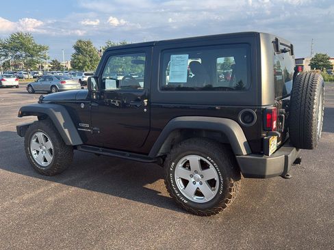 Used 2013 Jeep Wrangler Sport AWD/4WD image 4
