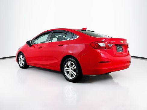 Used 2017 Chevrolet Cruze LT w/ Convenience Package FWD image 5