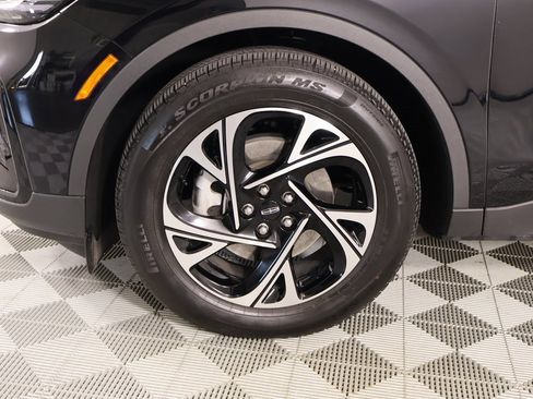 Certified 2025 Lincoln Nautilus Premier w/ Equipment Group 102A image 19