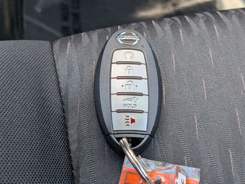 Used 2019 Nissan Rogue SV AWD/4WD image 35