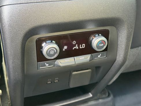 Used 2024 GMC Acadia Denali w/ LPO, Floor Liner Package FWD image 31