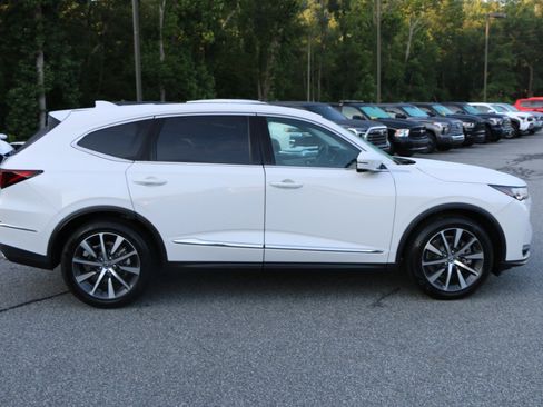 Used 2026 Acura MDX FWD w/ Technology Package image 9