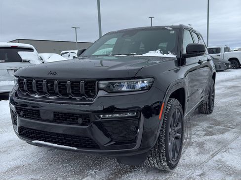 New 2026 Jeep Grand Cherokee Limited Reserve image 2