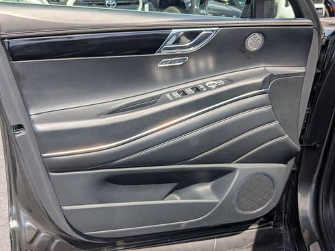 Used 2025 Genesis GV80 2.5T Standard AWD/4WD image 14