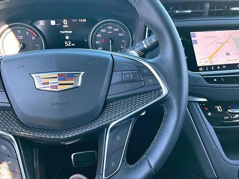 Used 2025 Cadillac XT5 Sportv w/ Technology Package image 21