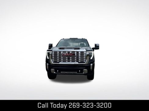 New 2025 GMC Sierra 2500 Denali w/ Denali Reserve Package image 4
