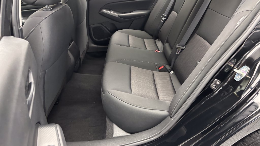 Used 2025 Nissan Altima 2.5 S FWD image 29