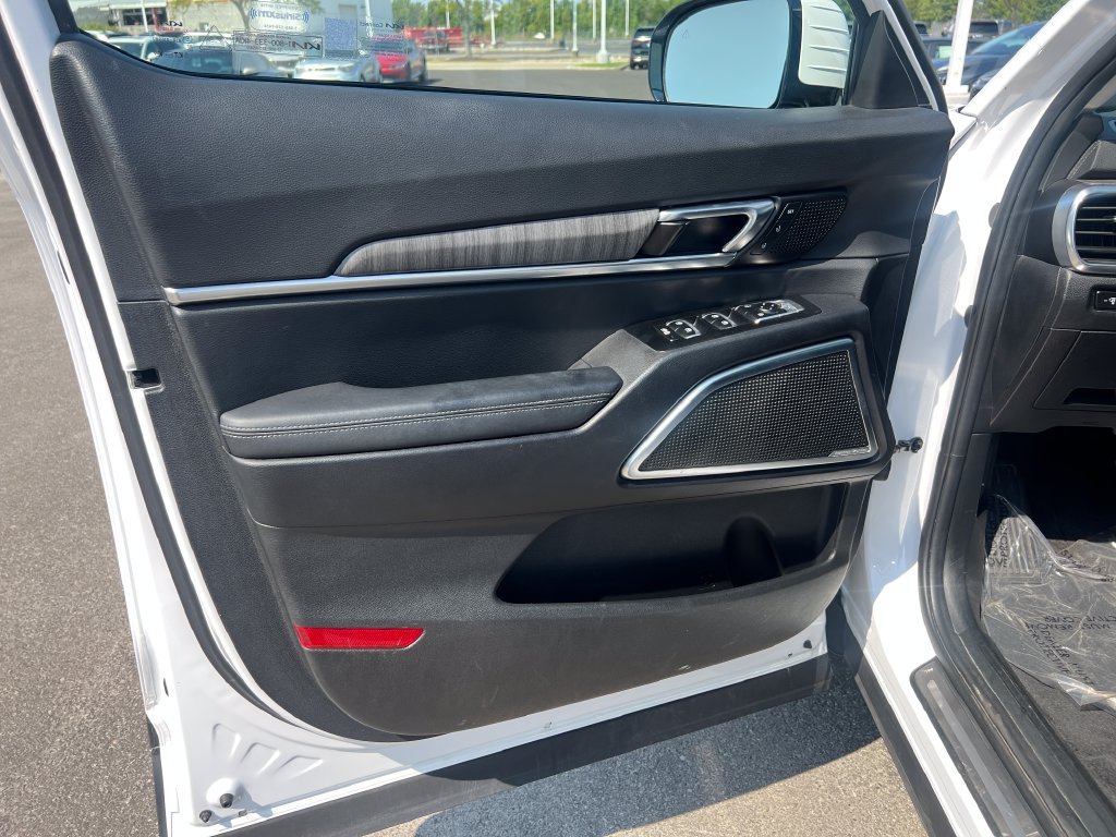 Certified 2023 Kia Telluride SX Prestige AWD/4WD image 11