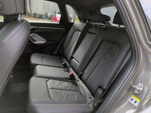 Certified 2022 Audi Q3 2.0T Premium Plus w/ Premium Plus Package image 32