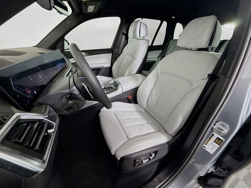 Used 2026 BMW X5 sDrive40i w/ Executive Package image 22