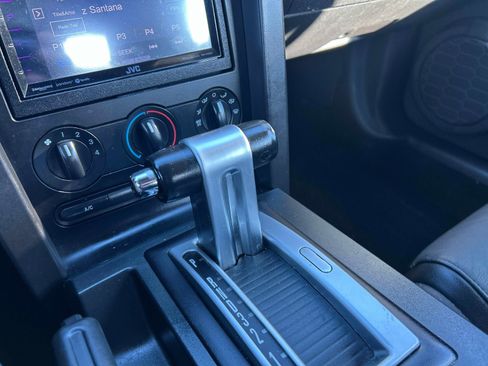 Used 2007 Ford Mustang Premium image 26