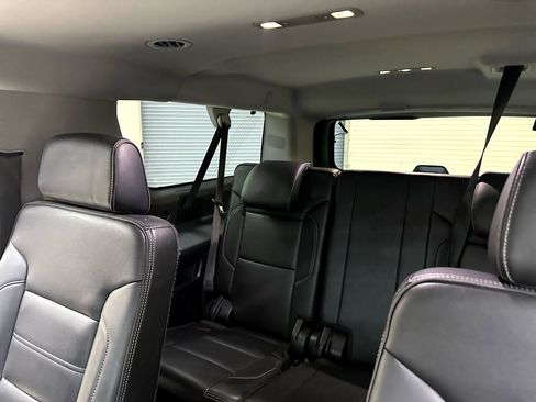 Used 2020 GMC Yukon XL Denali image 44