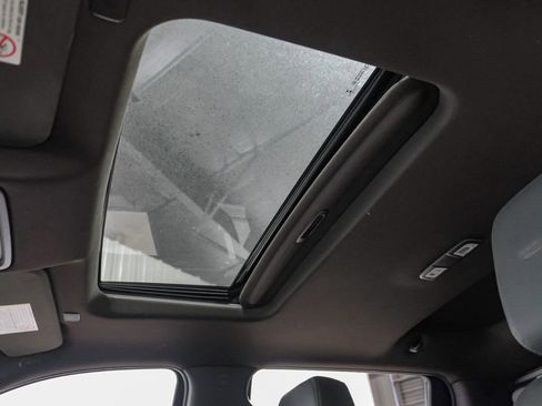 Used 2022 GMC Sierra 2500 Denali w/ Denali Ultimate Package AWD/4WD image 22