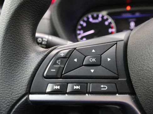 Used 2023 Nissan Sentra SV image 15