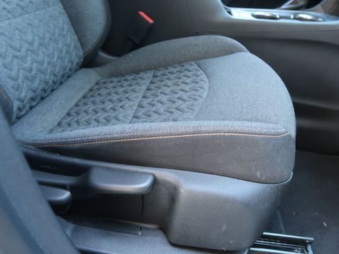 Used 2023 Chevrolet Equinox LT FWD image 40