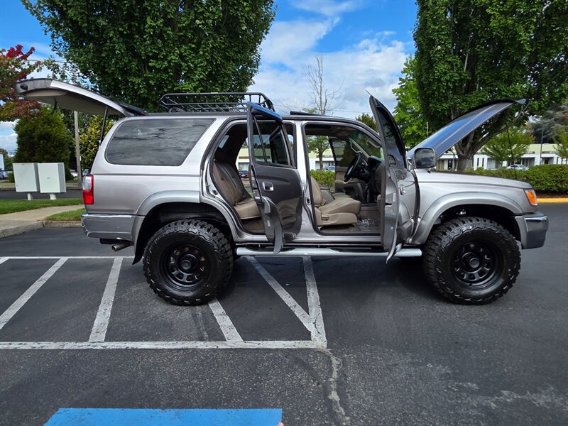 Used 2002 Toyota 4Runner SR5 AWD/4WD image 22