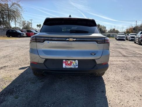 New 2026 Chevrolet Equinox EV LT image 13