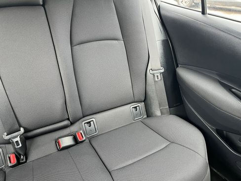 Used 2025 Toyota Corolla LE image 34