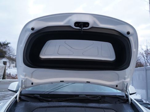 Used 2020 Tesla Model Y Performance image 95