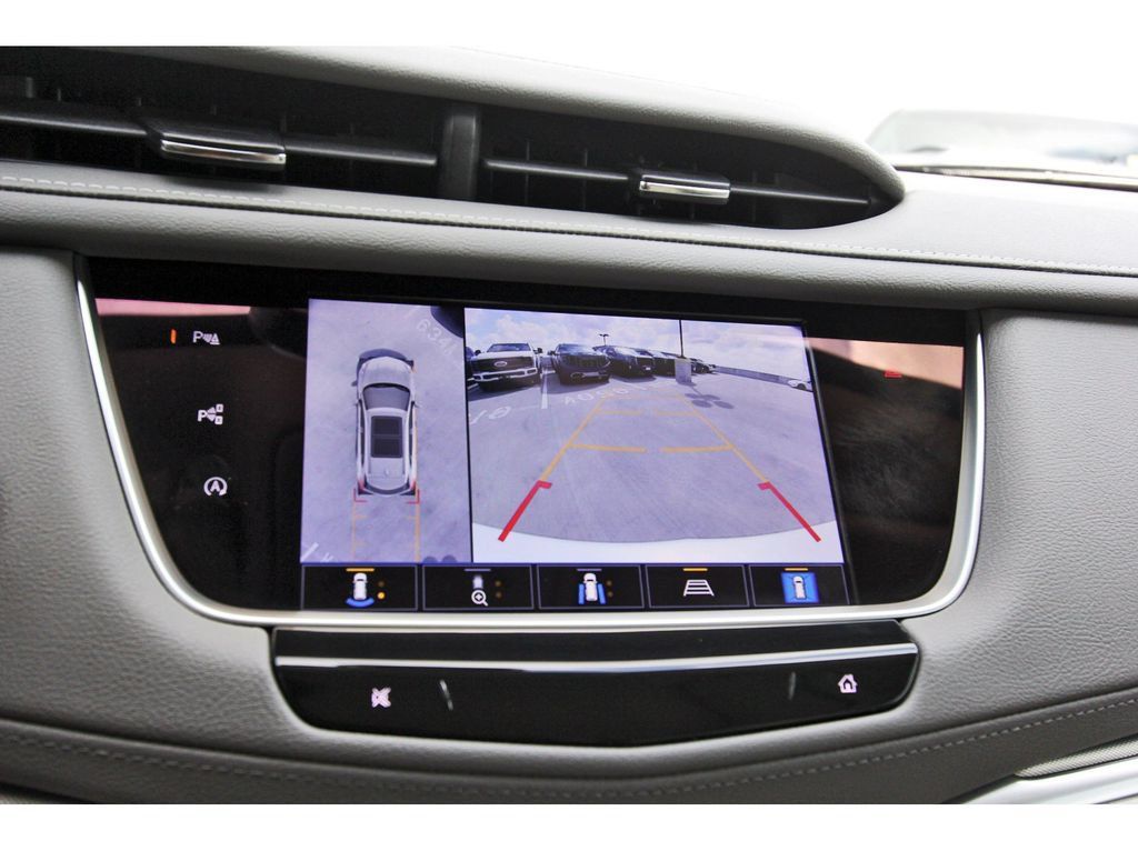 Certified 2023 Cadillac XT5 Premium Luxury w/ Technology Package FWD image 22