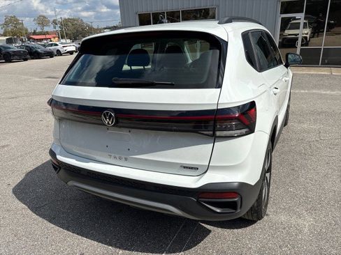 Used 2025 Volkswagen Taos S image 9