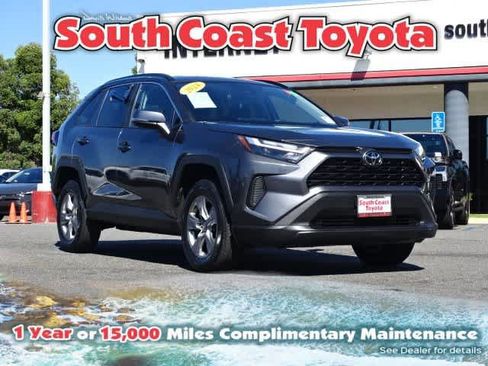 Used 2024 Toyota RAV4 XLE FWD image 1