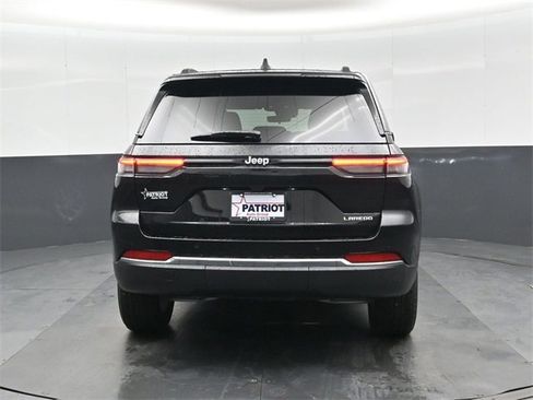New 2025 Jeep Grand Cherokee Laredo image 5