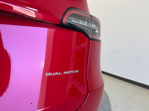 Used 2023 Tesla Model Y Long Range AWD/4WD image 47