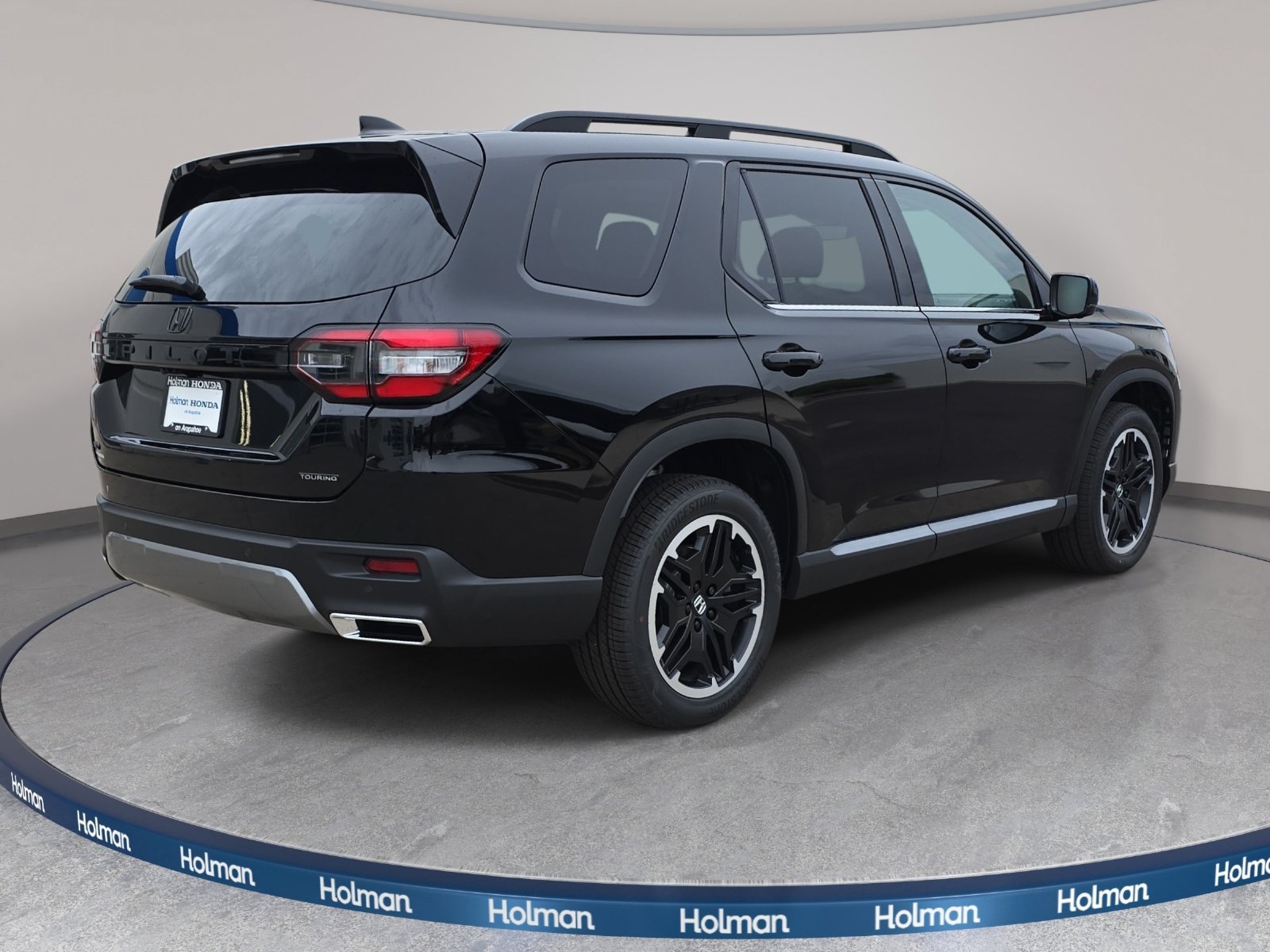 New 2026 Honda Pilot Touring image 5