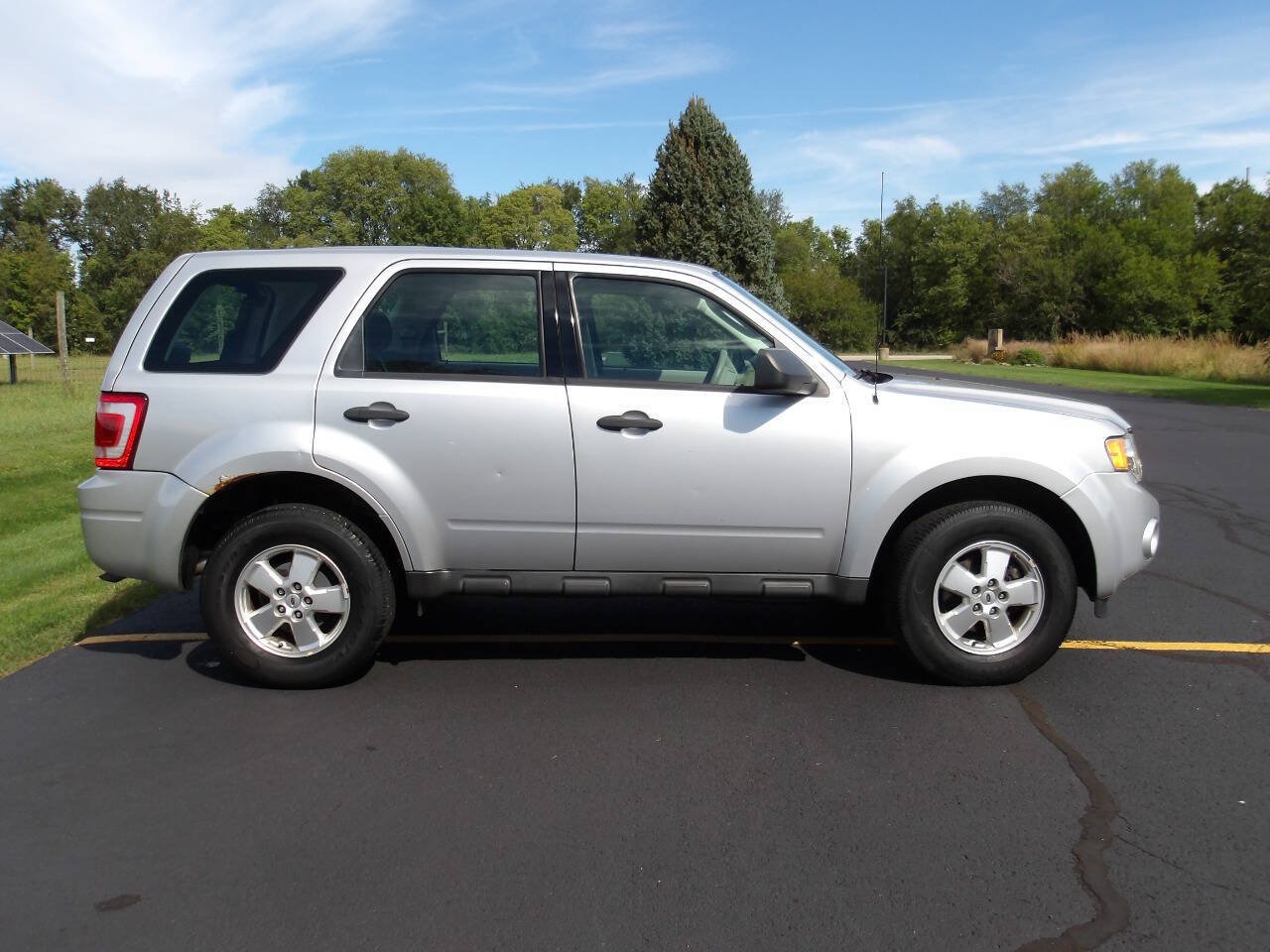 Used 2012 Ford Escape XLS FWD image 42