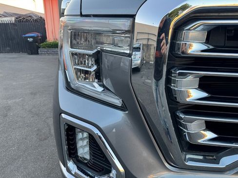 Used 2019 GMC Sierra 1500 SLT w/ SLT Premium Plus Package AWD/4WD image 3