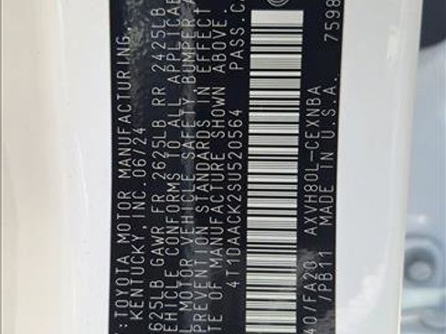Used 2025 Toyota Camry LE FWD image 23