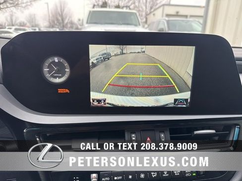 Used 2022 Lexus ES 300h w/ Accessory Package 2 image 16