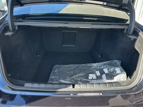 Certified 2023 BMW 740i w/ Parking Assistance Package image 27