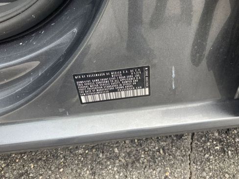 Used 2025 Volkswagen Jetta SE image 28