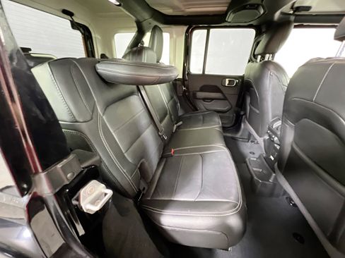 Used 2023 Jeep Wrangler Sahara w/ Cold Weather Group image 26