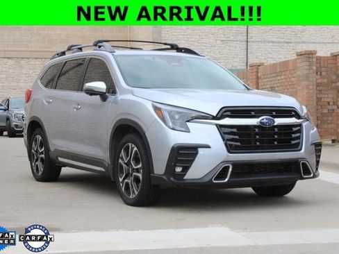 Used 2023 Subaru Ascent Touring image 1