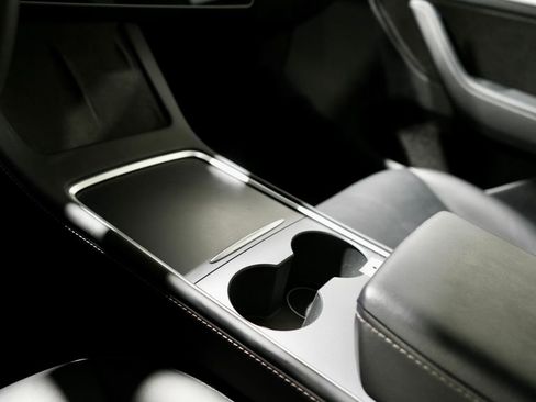 Used 2023 Tesla Model Y Long Range image 20