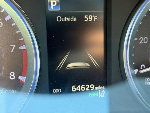 Used 2019 Toyota Highlander XLE AWD/4WD image 28