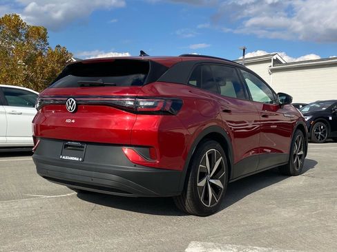 Used 2023 Volkswagen ID.4 Pro S image 3