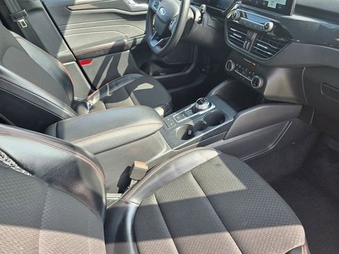 Used 2025 Ford Escape ST-Line image 10