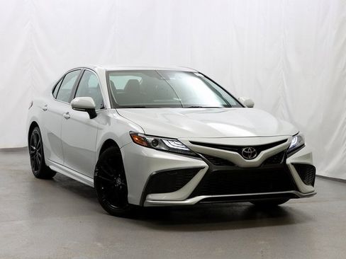 Used 2023 Toyota Camry XSE image 1