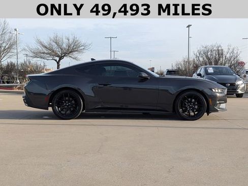 Used 2024 Ford Mustang Coupe image 4