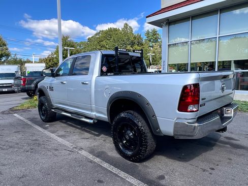 Used 2017 RAM 2500 SLT image 7