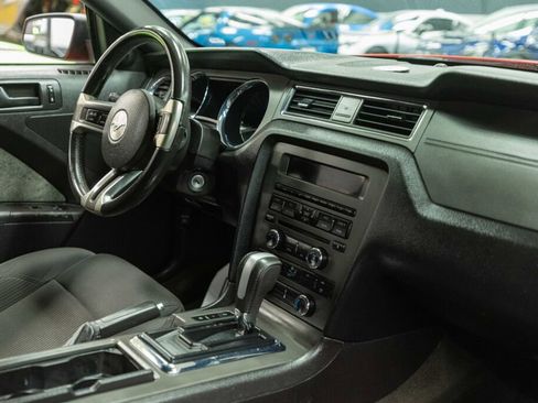 Used 2013 Ford Mustang Convertible image 12