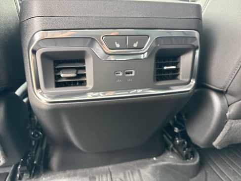 New 2026 GMC Sierra 2500 SLT w/ SLT Premium Package AWD/4WD image 22