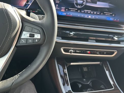 Used 2026 BMW X5 xDrive40i image 21