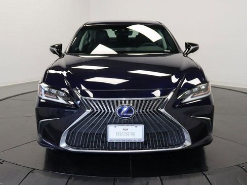 Used 2020 Lexus ES 300h w/ Accessory Package image 8