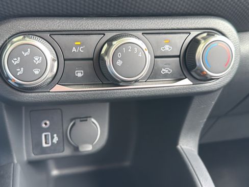 Certified 2025 Nissan Kicks Play S FWD image 20