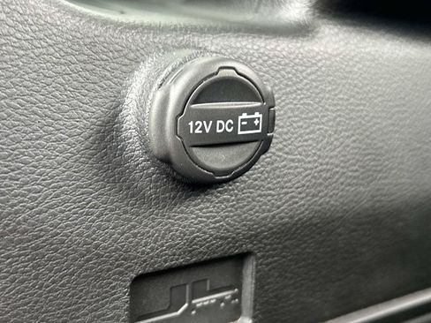 Used 2025 Jeep Wrangler Unlimited Rubicon w/ Safety Group AWD/4WD image 13
